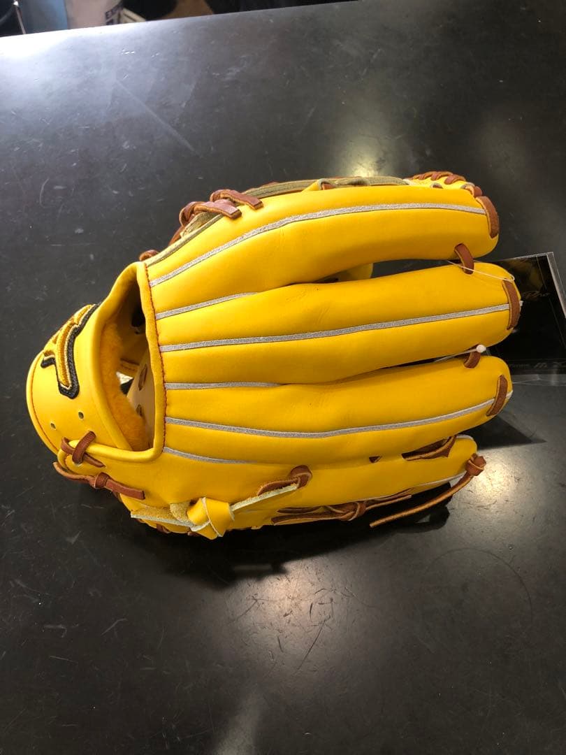 左投げ用　硬式内野手用 ミズノプロ スピードドライブテクノロジー