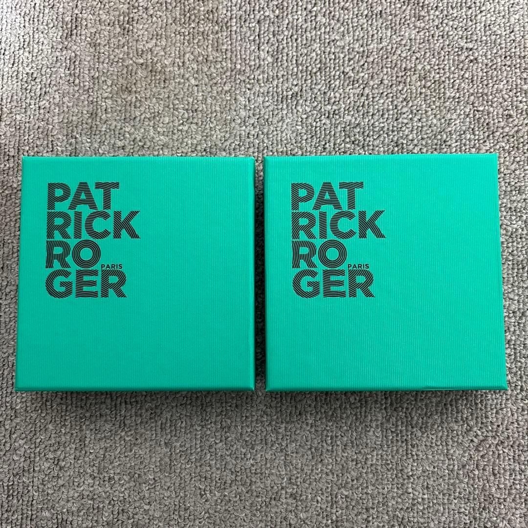 パトリックロジェ プラリネ　チョコレート16粒入り二箱