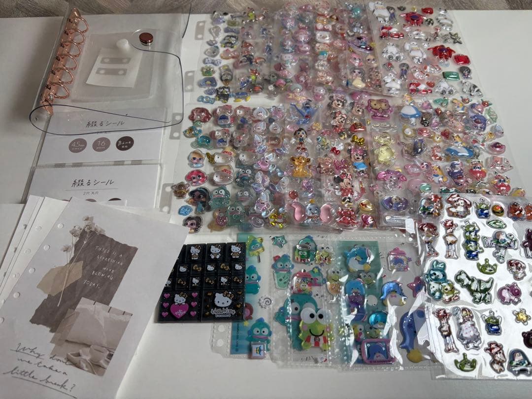 ボンボンドロップシール　サンリオ　ディズニー　正規品　おまけ付き　シール帳まとめ
