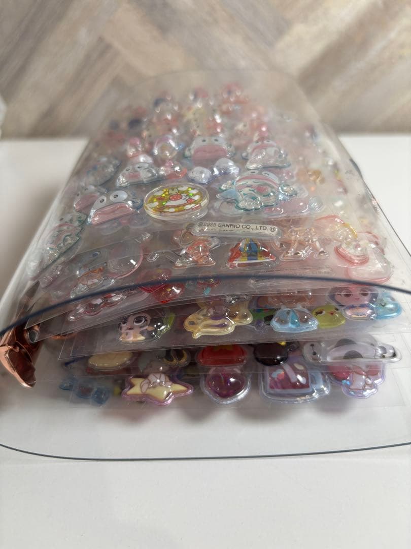 ボンボンドロップシール　サンリオ　ディズニー　正規品　おまけ付き　シール帳まとめ