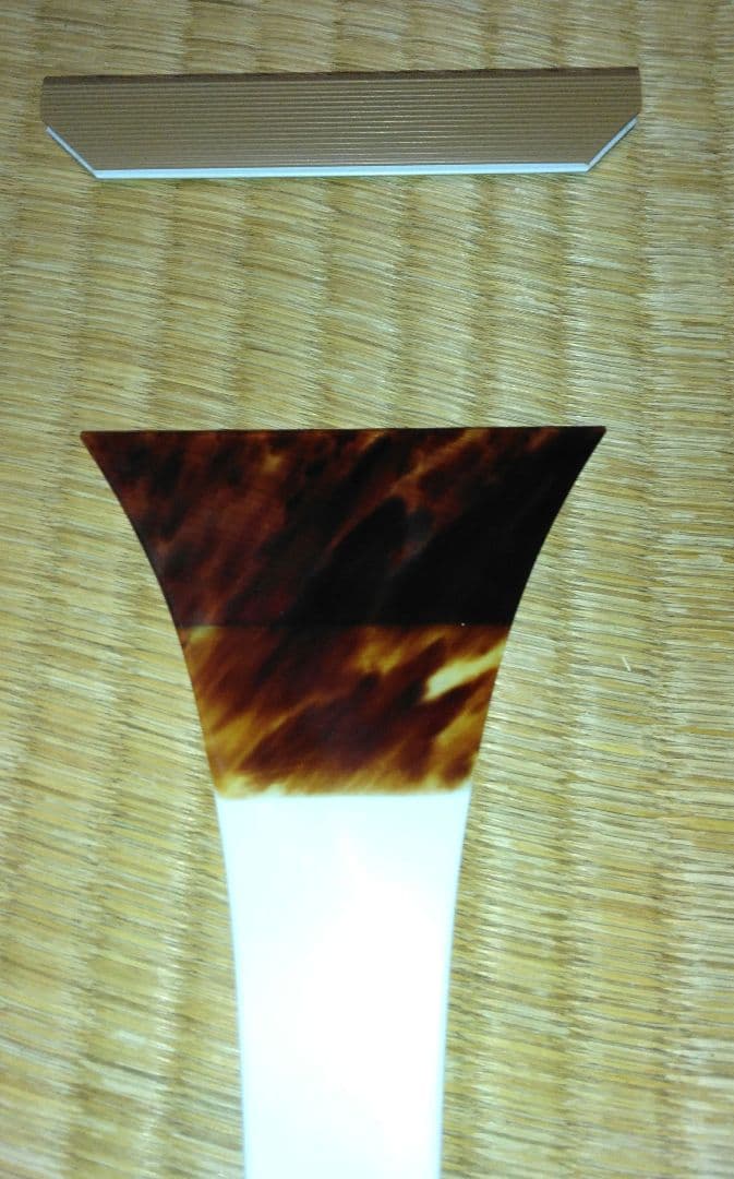 三味線バチ 白茶色