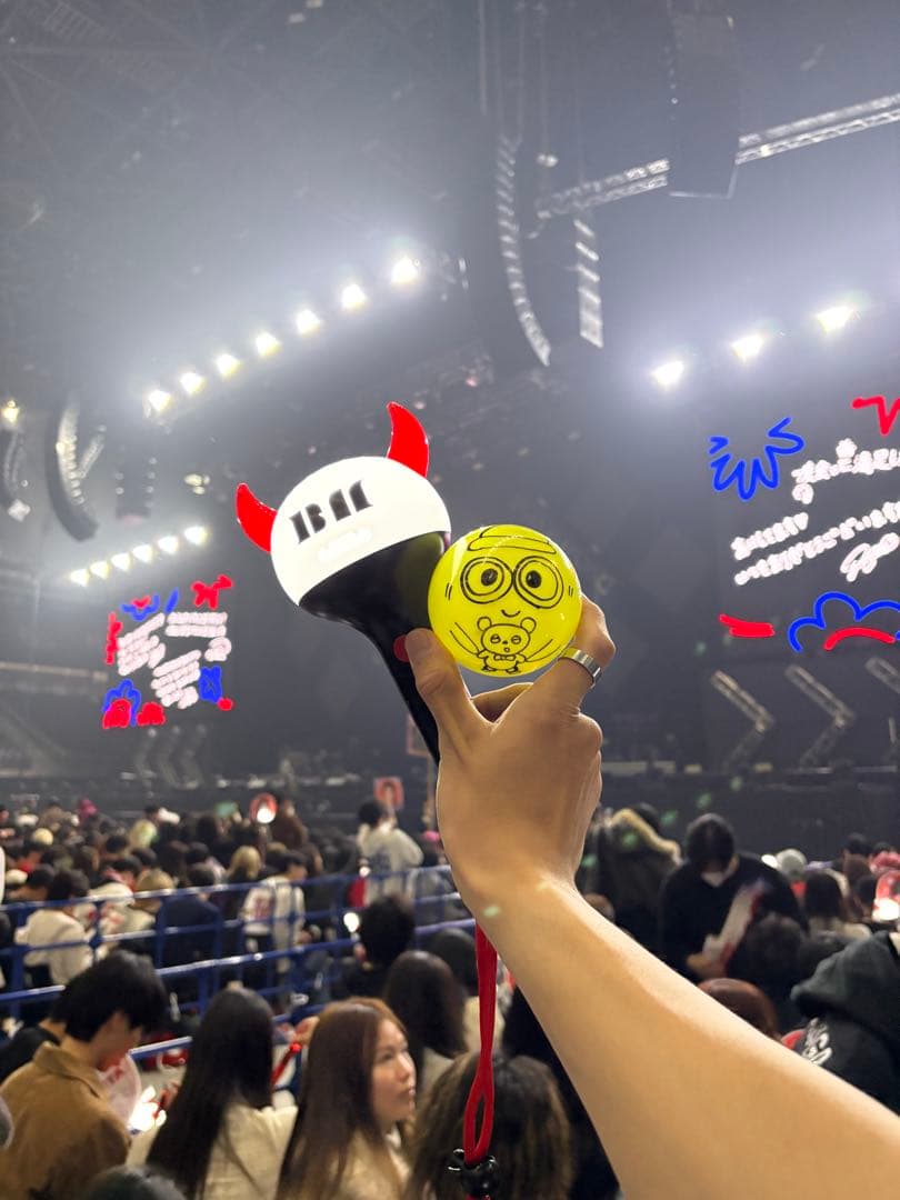 ベイビーモンスター　チキータ　サインボール