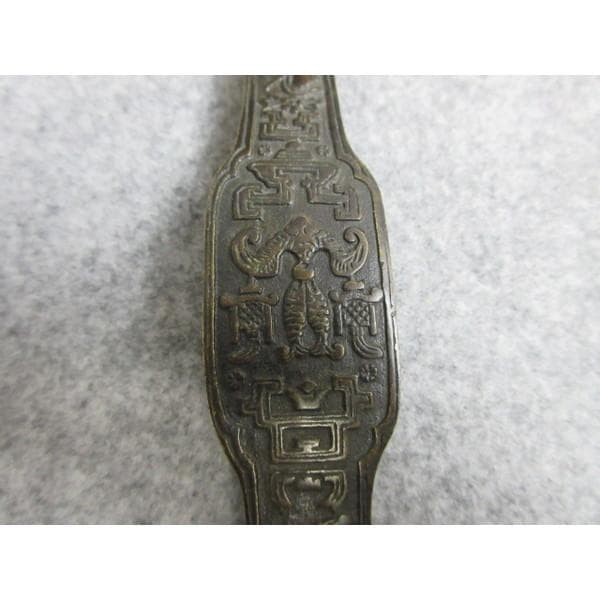 宣徳銅雲に鶴吊燭に蓮図如意箱入り [B28401]