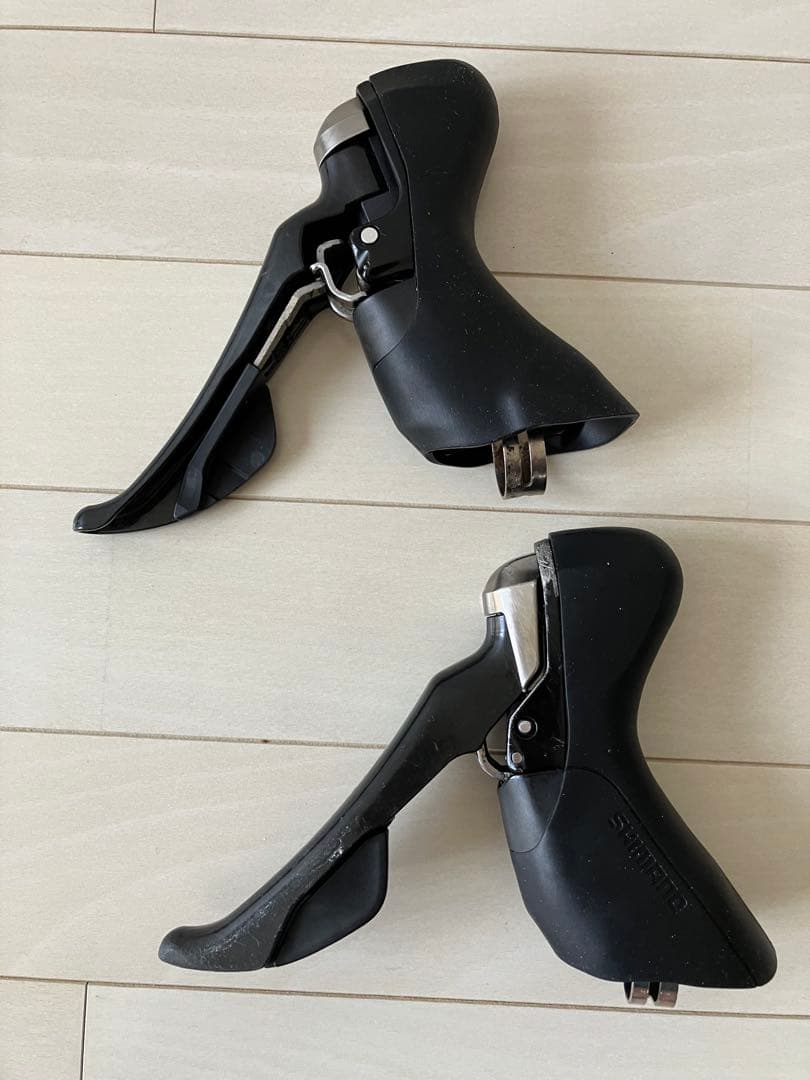 中古★シマノアルテグラST-RS685油圧ブレーキSTIレバー左右２S×11Ｓ