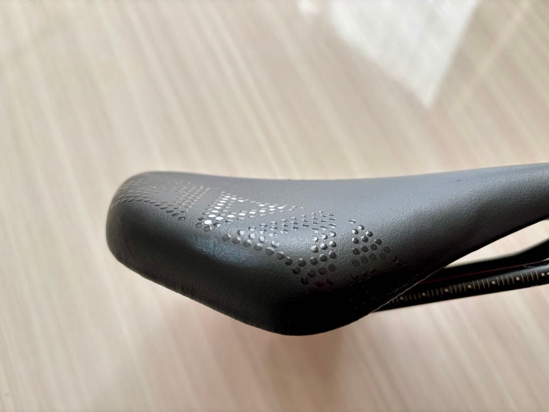 【廃番】ASTVTE レディースサドル ブラック/ピンク チタンレール