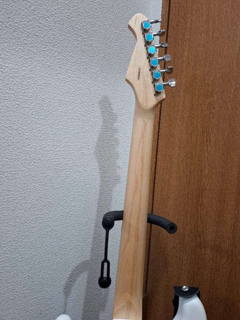 Legend エレキギター ホワイト