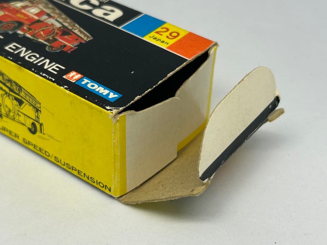 トミカ No.29 日野 消防自動車 日本製 黒箱 色指定箱 艶箱 当時物