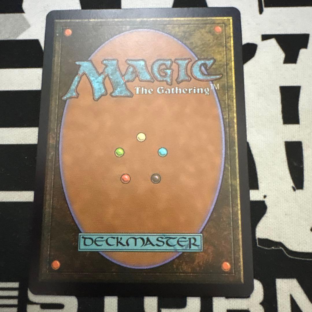 復活した精霊信者、ニッサ