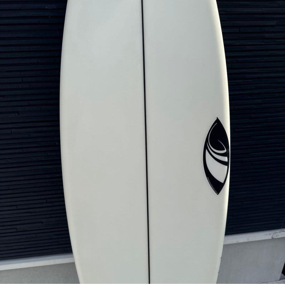 SHARP EYE シャープアイ サーフボード HT2 5′9 　ケース付き