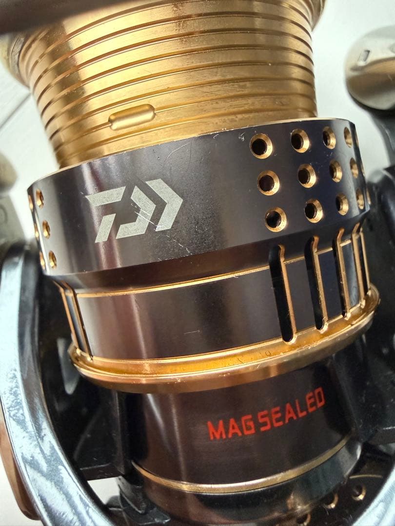 Daiwa 15EXIST 2003F-H スピニングリール