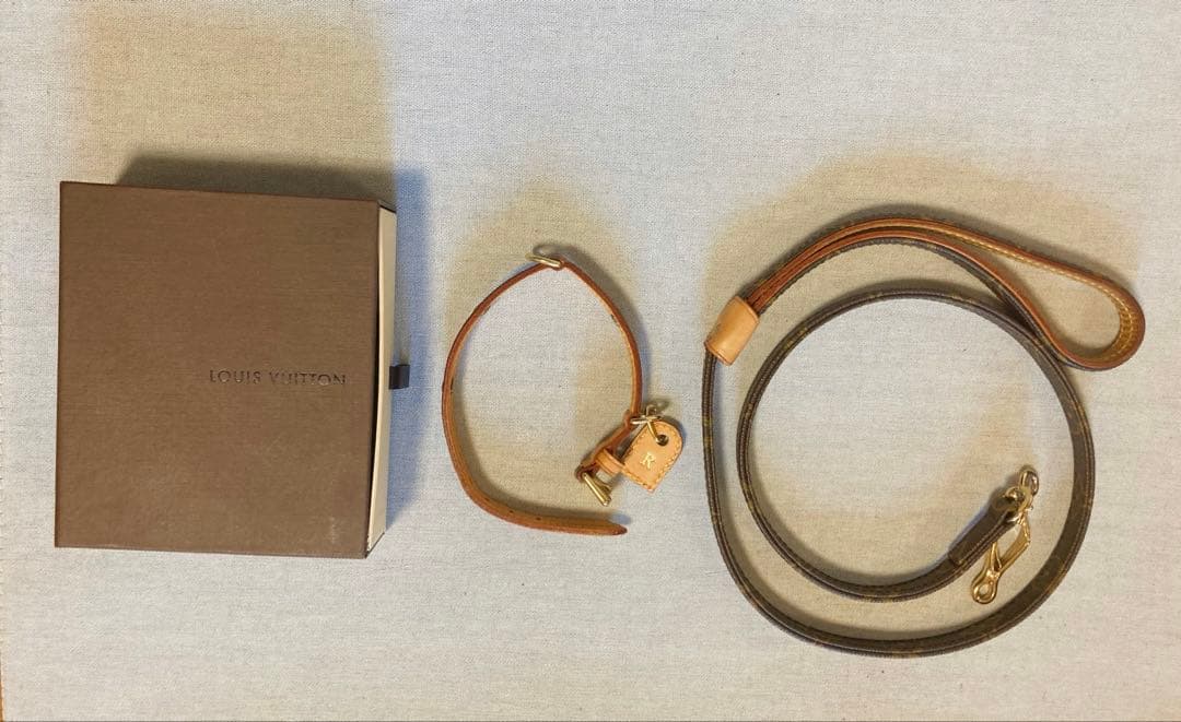 ルイ・ヴィトン　モノグラム　小型犬用リード＆首輪のセット