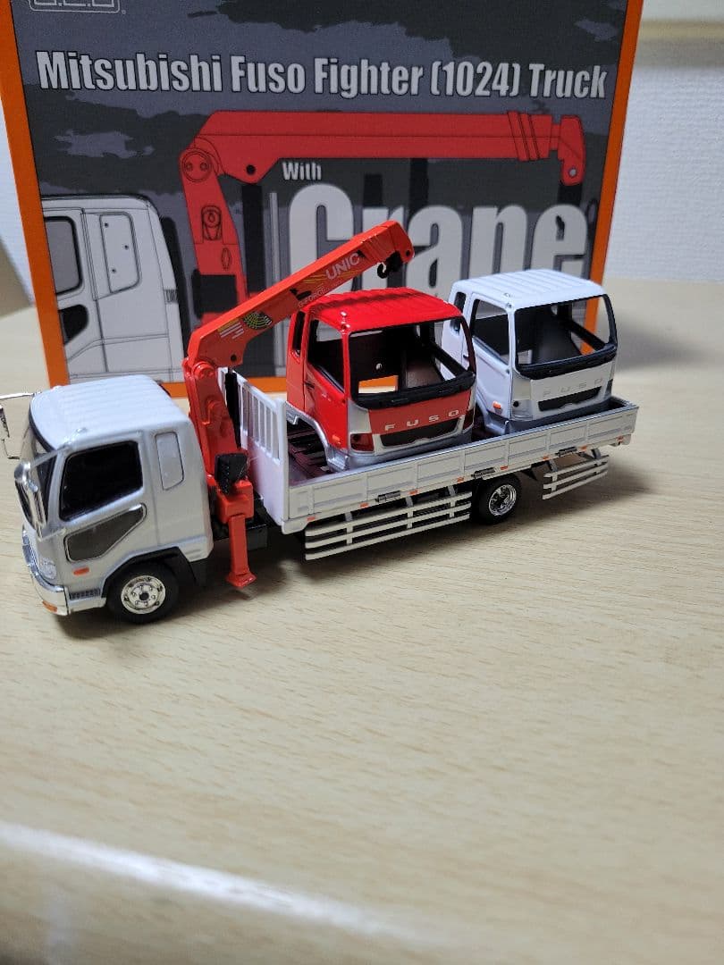 GCD ゲインコーププロダクツ　三菱ふそうファイター　白　ユニック　1/64