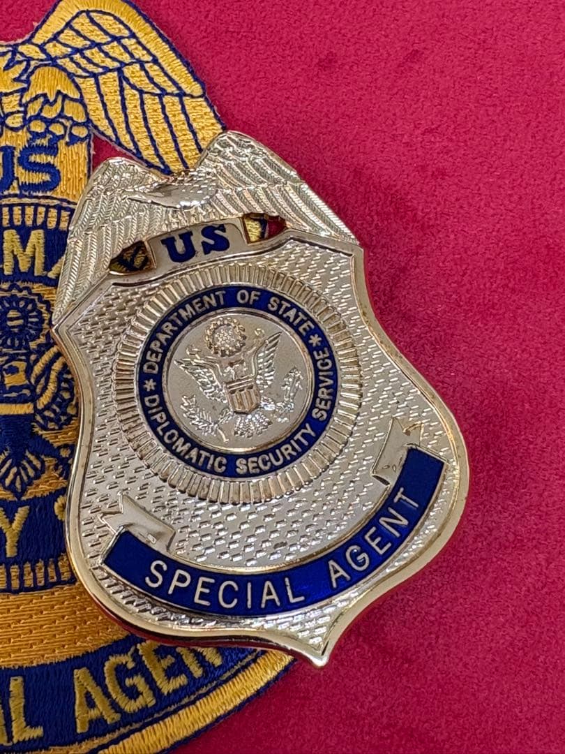アメリカ国務省 DSS 特別捜査官 バッジと実物パッチのセット　　ポリスバッジ