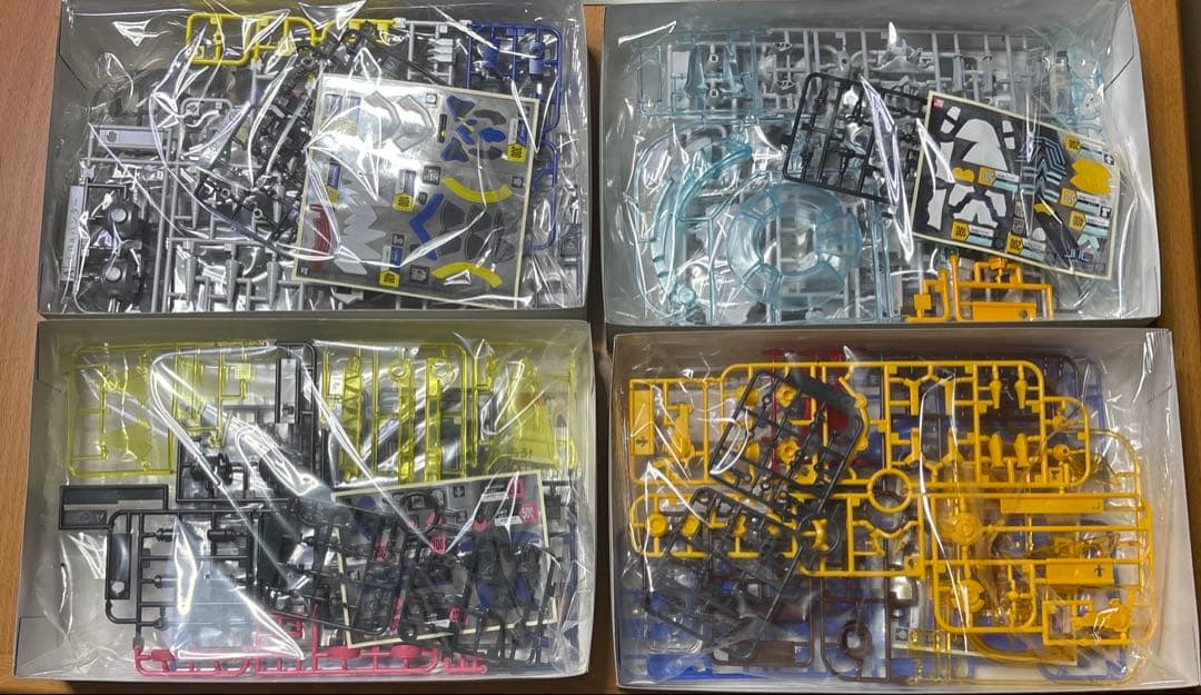 ダンボール戦機　新品未開封　限定LBX4体セット