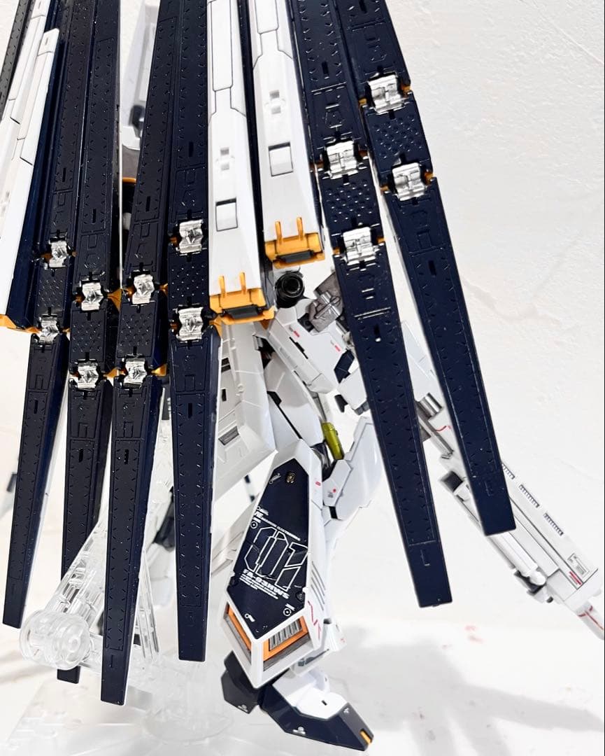 RG ニューガンダム HWS ダブルフィンファンネル 塗装済 完成品 νガンダム