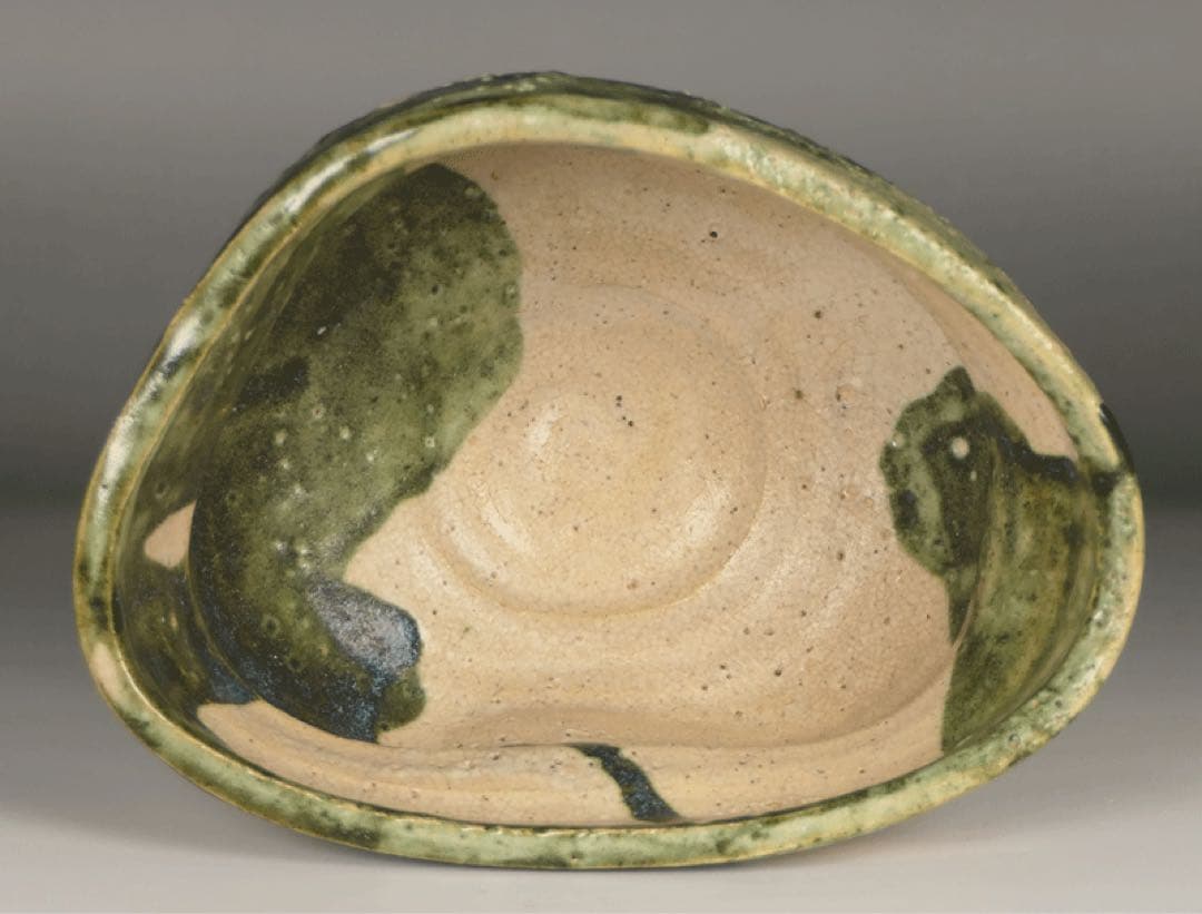 【織部 沓形茶碗 】沓型 美濃焼 織部釉 織部焼 民芸 民藝 柳宗悦 荒川豊三