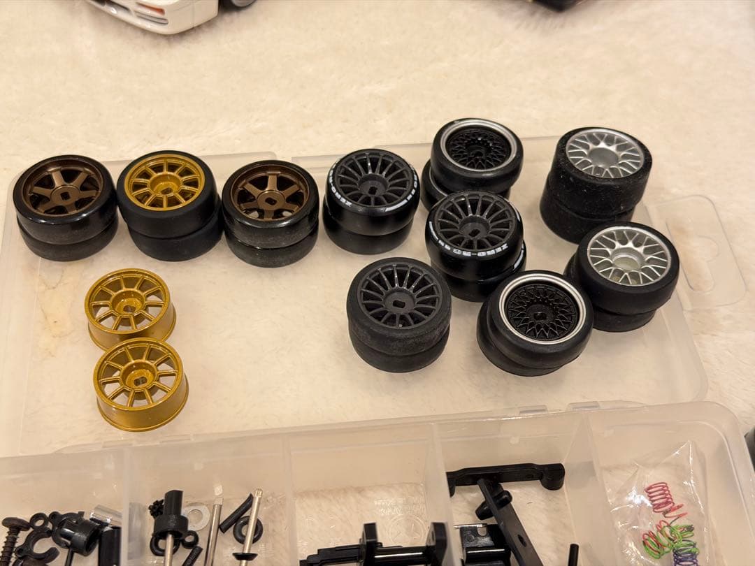 ミニッツ　AWD MA020S とMR03N とその他