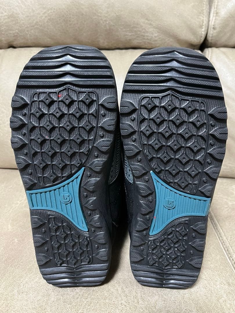 新品雪山未使用BURTON MINT BOA 23.0cm スノーボードブーツ