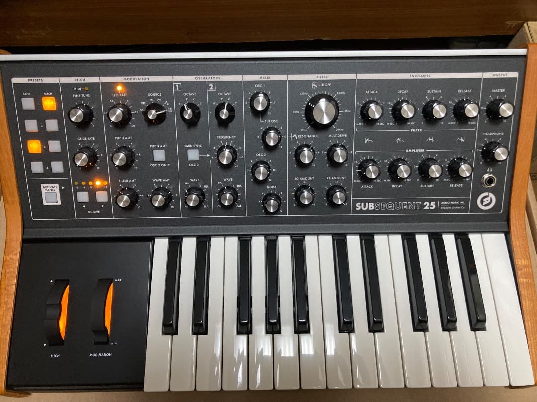 Moog subsequent 25 アナログシンセサイザー