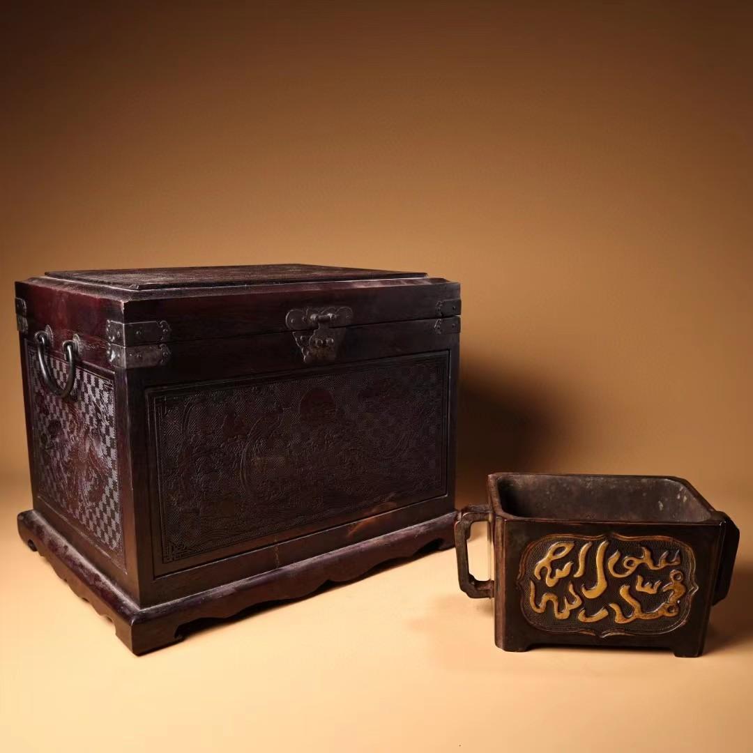 中国古美術・旧藏銅鎏金回文香炉・高浮彫・錾刻・純紫銅・純手作り・箱付き・文房置物