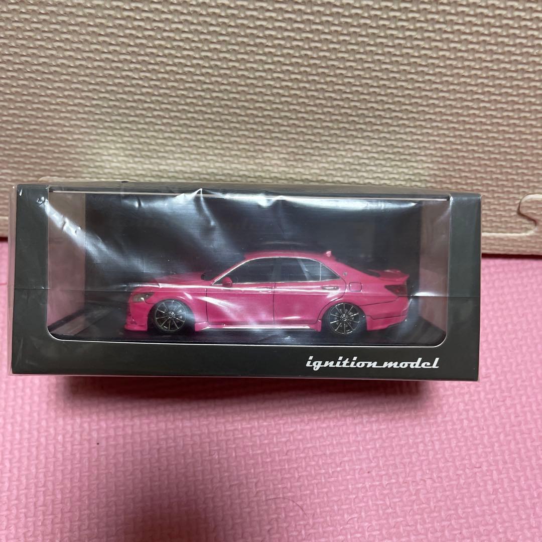 ミニカー Toyota Crown Athlete G TRD Sportivo Pink