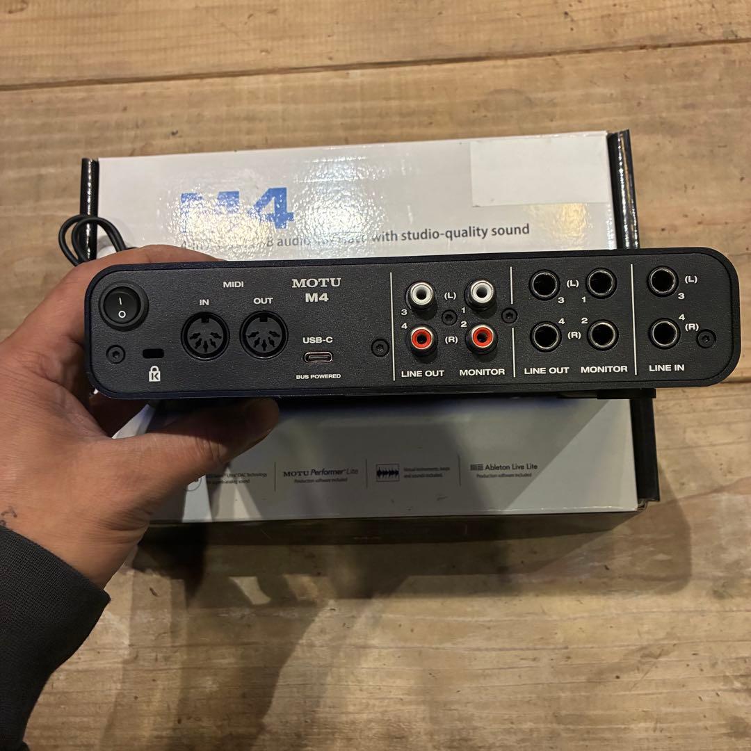 【送料込】MOTU M4 オーディオインターフェイス
