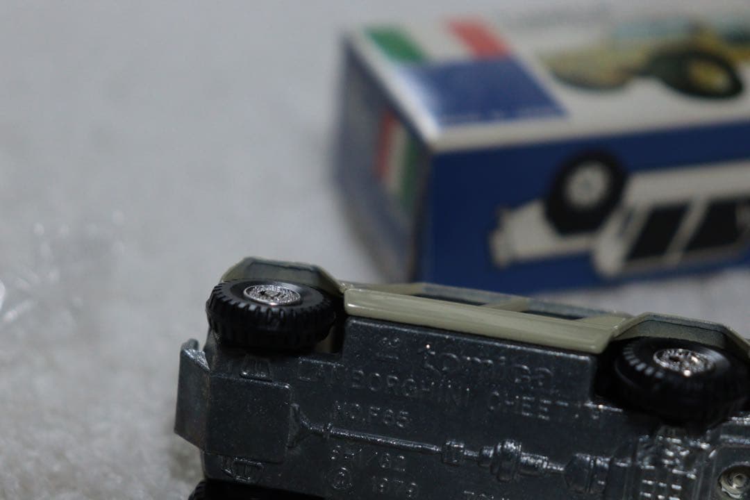 日本製　トミカ　外国車シリーズ　ランボルギーニ　チータ　F65