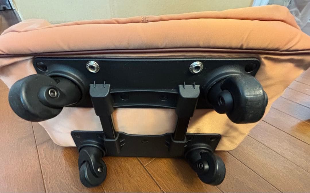 カナナプロジェクト　キャリーバッグ 機内4輪サイレント