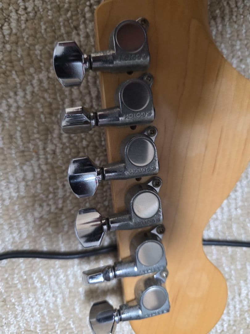 I*5様 激レア！Fender Japan ストラトキャスター EMG81×2