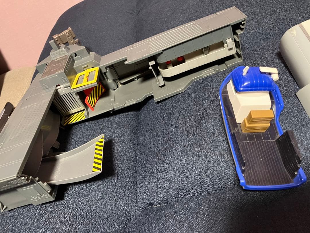 カーズ2 超レア物　トニートライフル　戦闘艦アメリカ海軍　3点セット　マテル社