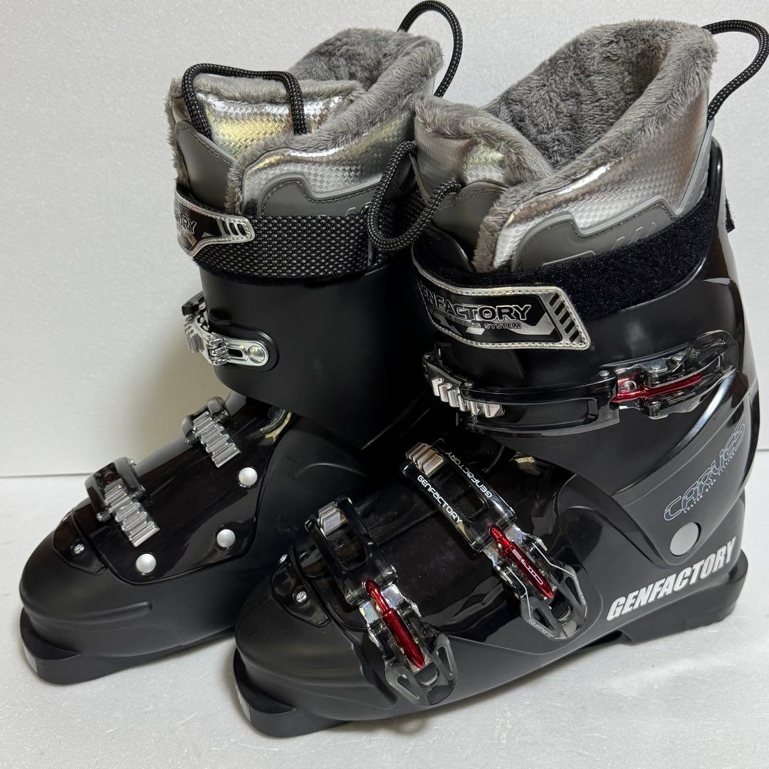 新品未使用27.5cmスキーブーツブラック 黒色初心者格安GENFACTORY