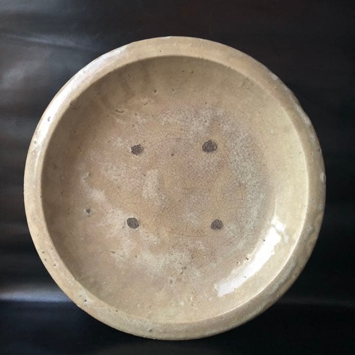 遺品整理◼️蔵からかなり古い超特大な星4つの謎のお皿が出てきた！