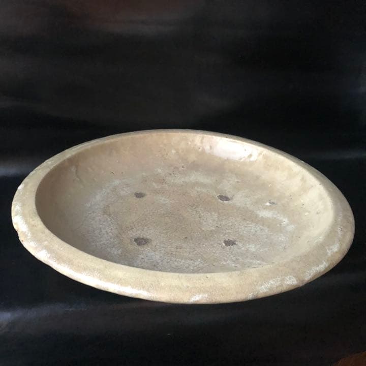 遺品整理◼️蔵からかなり古い超特大な星4つの謎のお皿が出てきた！