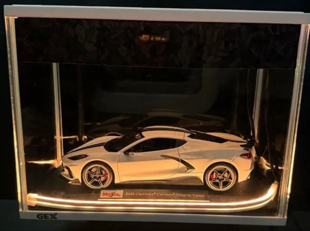 【世界に一つ‼️】Corvette 1/18 ジオラマ LED 展示 鑑賞用 模型