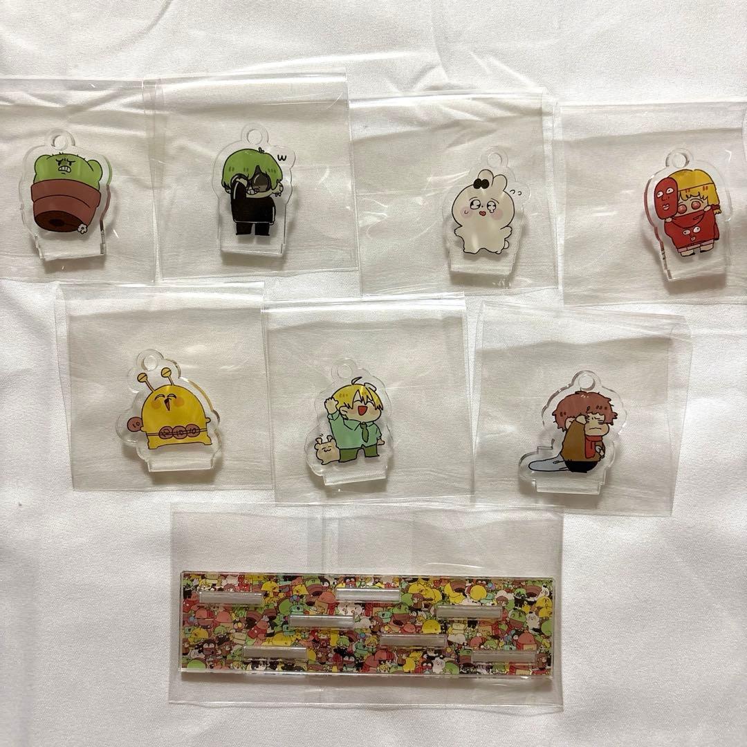 限界 ぐちつぼ ヴィレヴァン グッズ アクスタ 缶バッジ アクキー