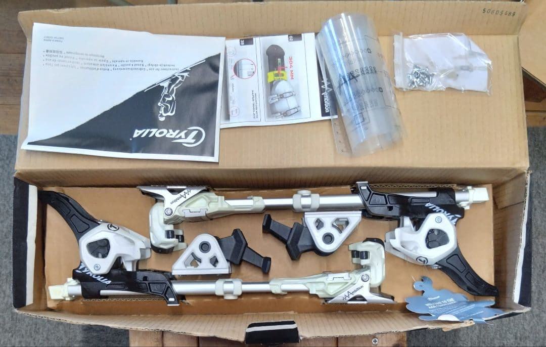 Tyrolia Ambition 10 ビンディング ホワイト/ブラック