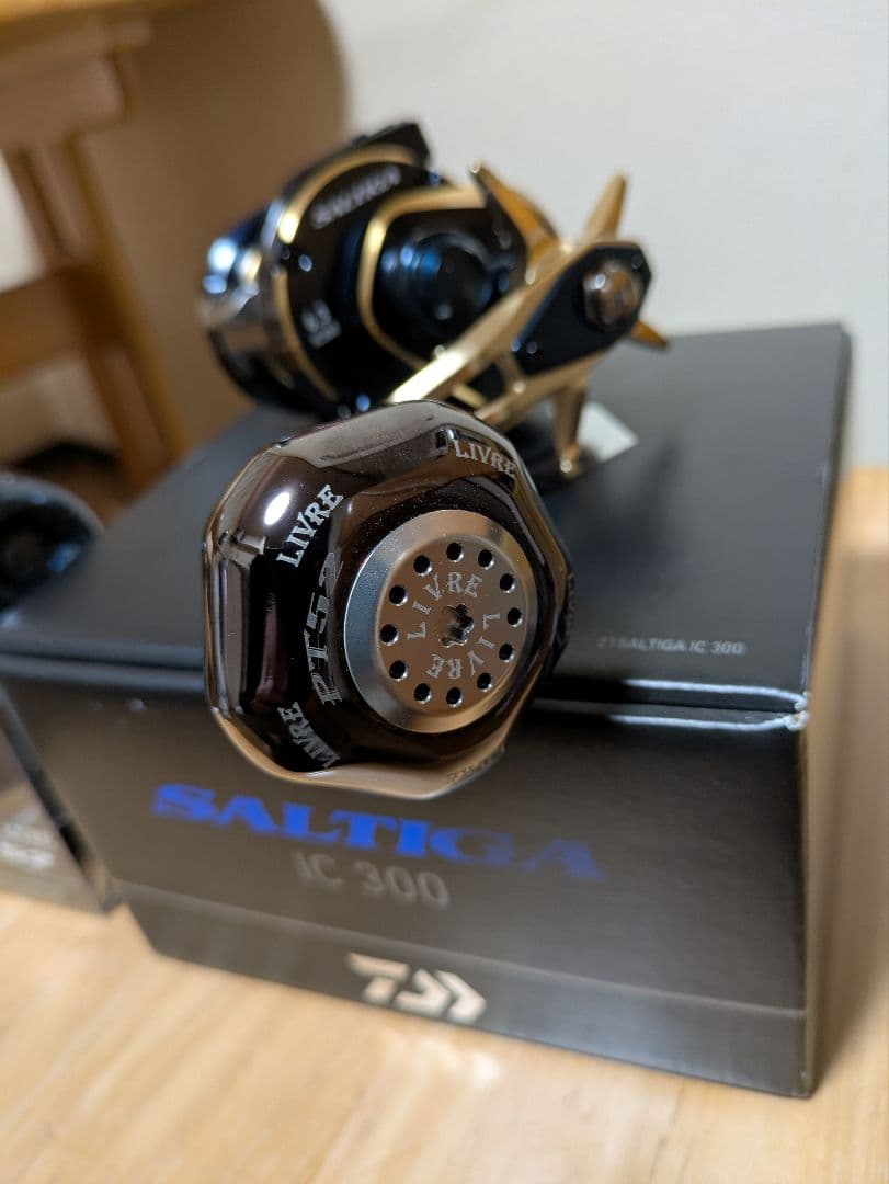 ダイワ　21ソルティガ　IC300 超美品　リブレノブ付き