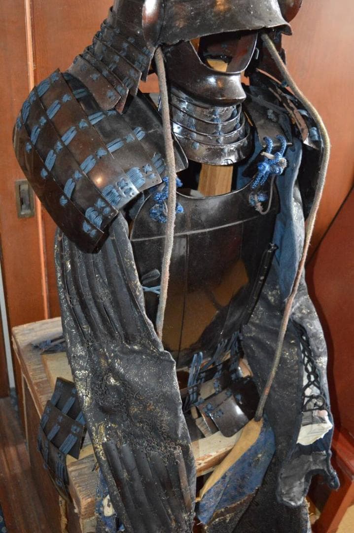 時代鎧　甲冑　変り兜　鉄黒漆　揃い　時代物