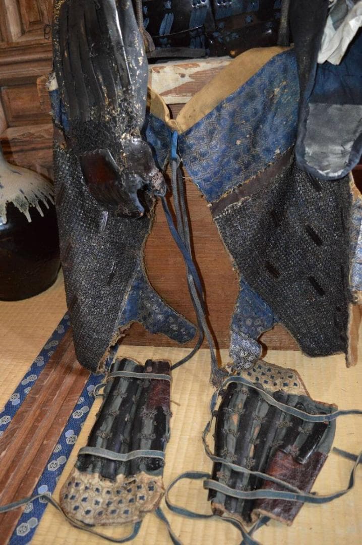 時代鎧　甲冑　変り兜　鉄黒漆　揃い　時代物