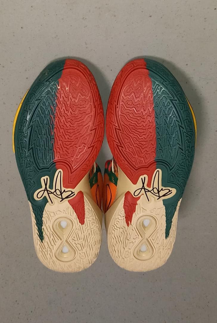 NIKE Kyrie Infinity 8 バスケットシューズ 31cm