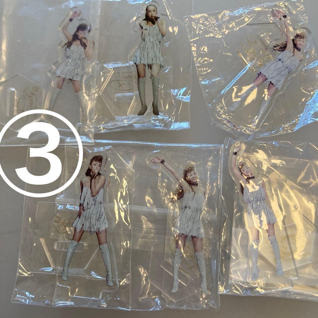アクリルスタンド マグネット　安室奈美恵　ガチャ　ファイナルスペース