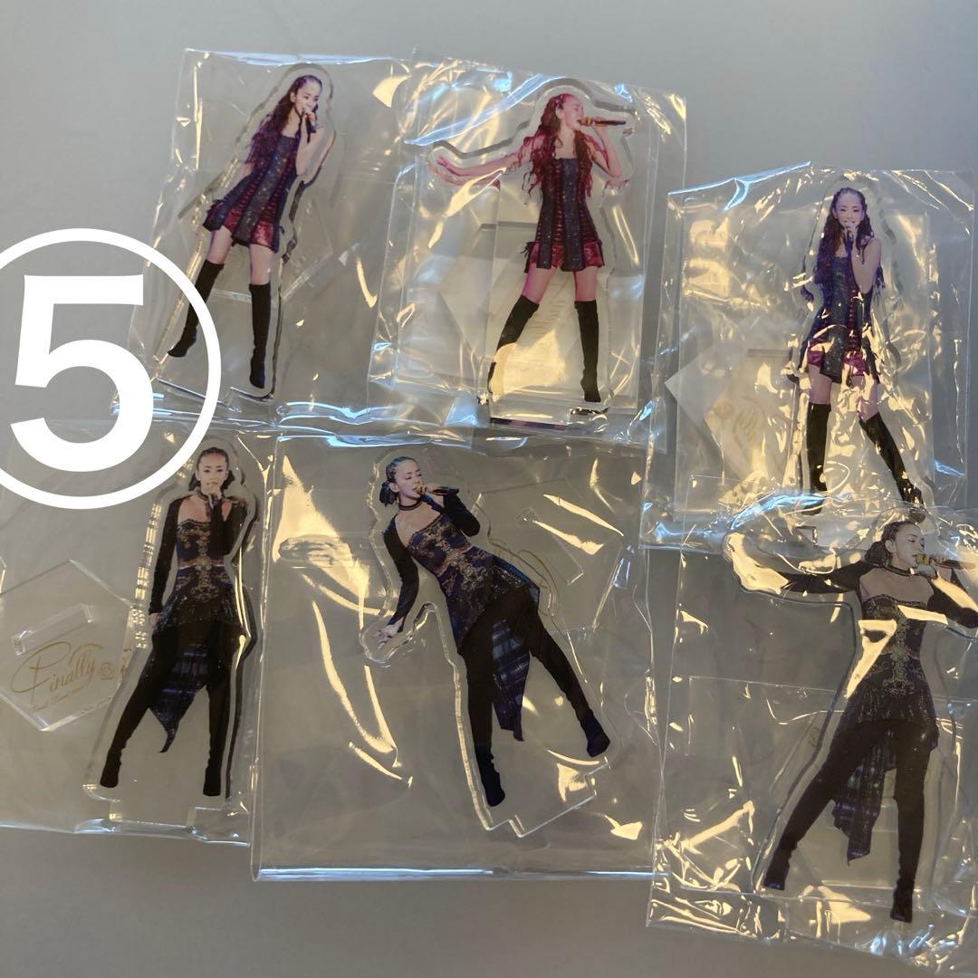 アクリルスタンド マグネット　安室奈美恵　ガチャ　ファイナルスペース