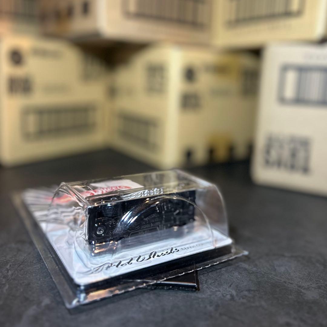 ꫛꫀꪝ✧˚꧁ HotWheels ꧂'83 CHEVY SILVERADO⧼左⧽