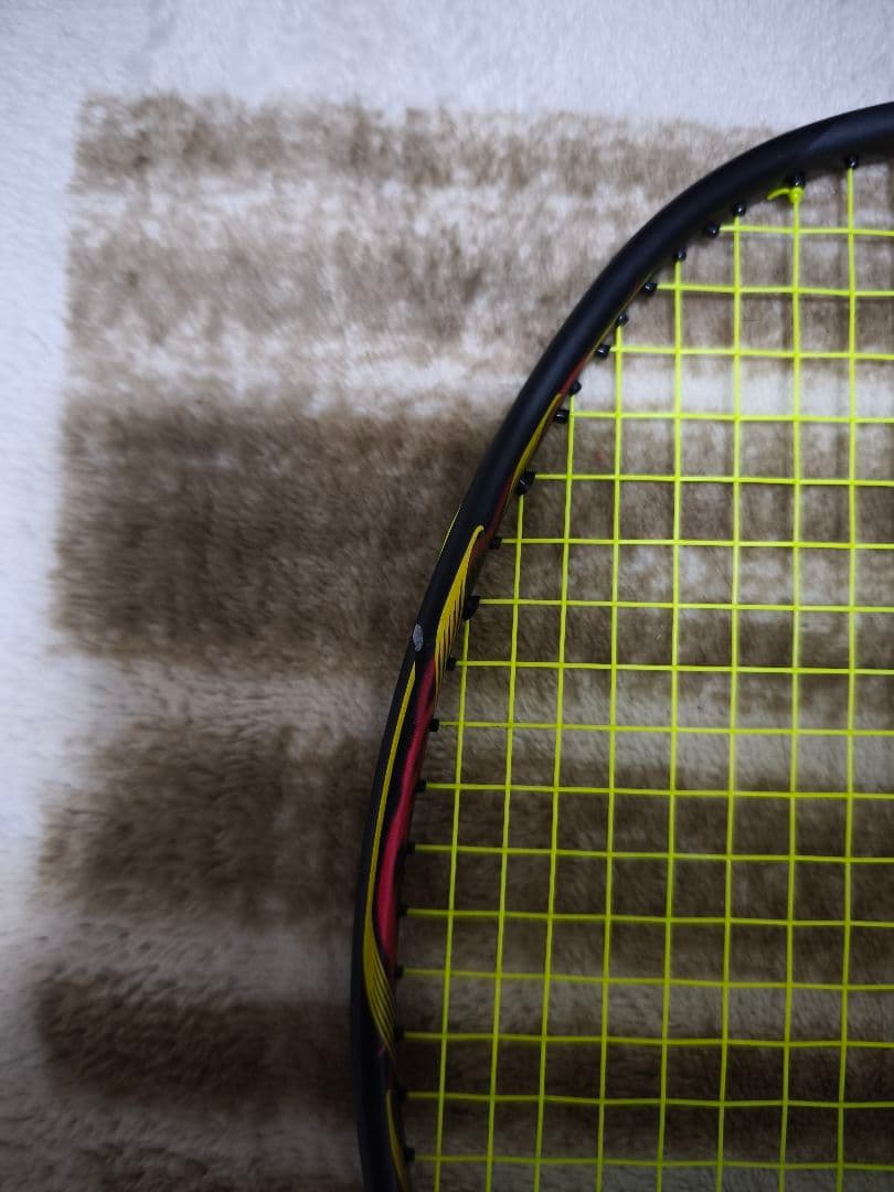 ※最終価格　超美品　廃盤品 ヨネックス　ナノフレア800 4UG6