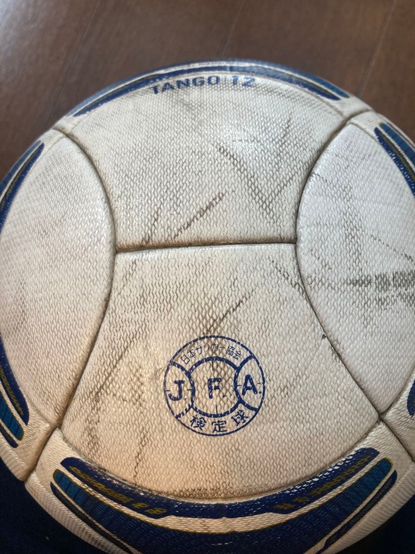 adidas TANGO12 サッカーボール　Jリーグ公式球　5号
