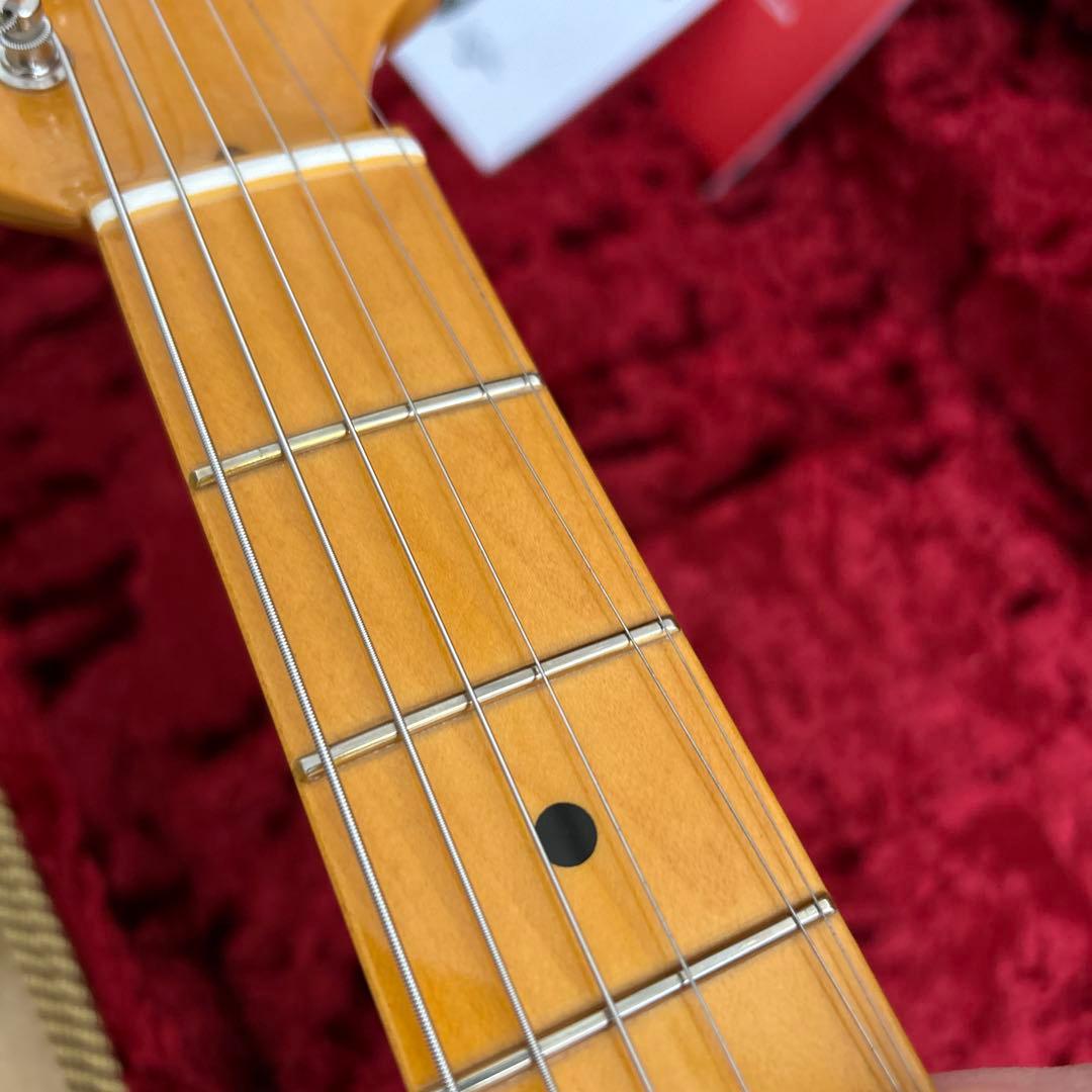 タンさん　定価35万超【美品】Fender アメビンII 57ストラト