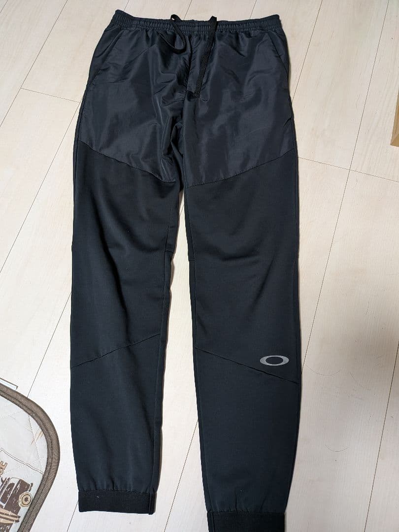 OAKLEY　秋冬上下セットアップ　ブラックXXLサイズ