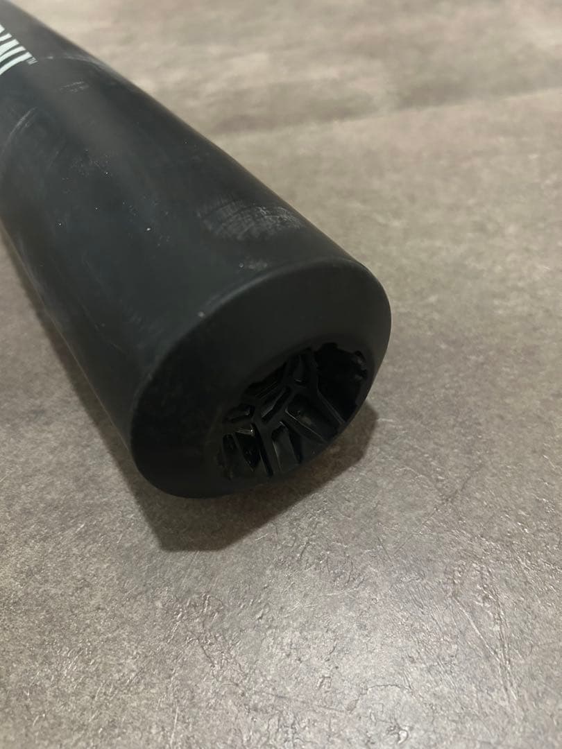 ディマリニ K-POINT ストロングⅢ 84cm 730g　軟式バット 黒