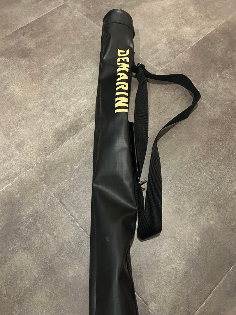 ディマリニ K-POINT ストロングⅢ 84cm 730g　軟式バット 黒