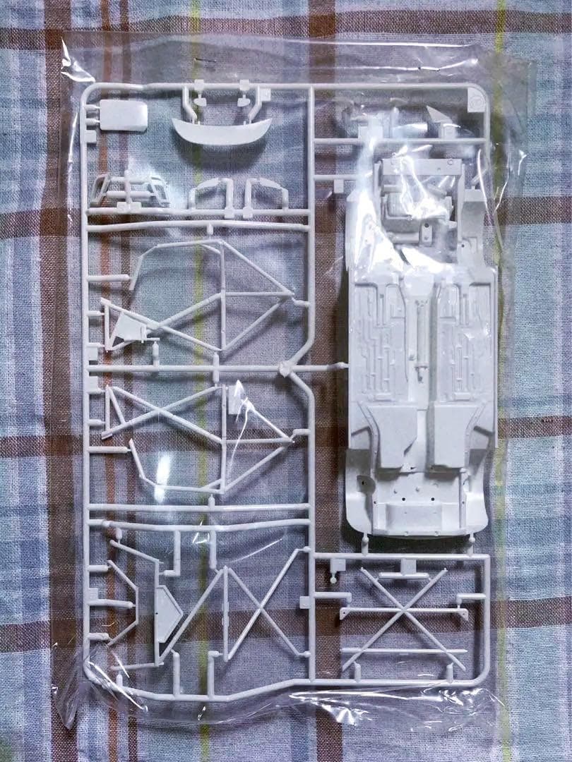 絶版 タミヤ 1/24 フォード・フォーカス RS WRC 01 w/フィギュア